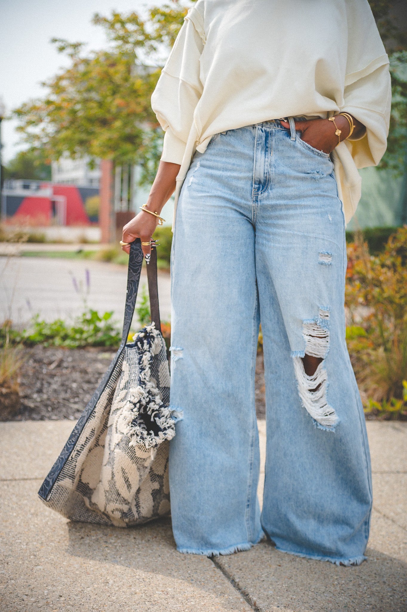 WIDE LEG HIGH RISE JEANS- AVAILABLE UP TO SIZE 13