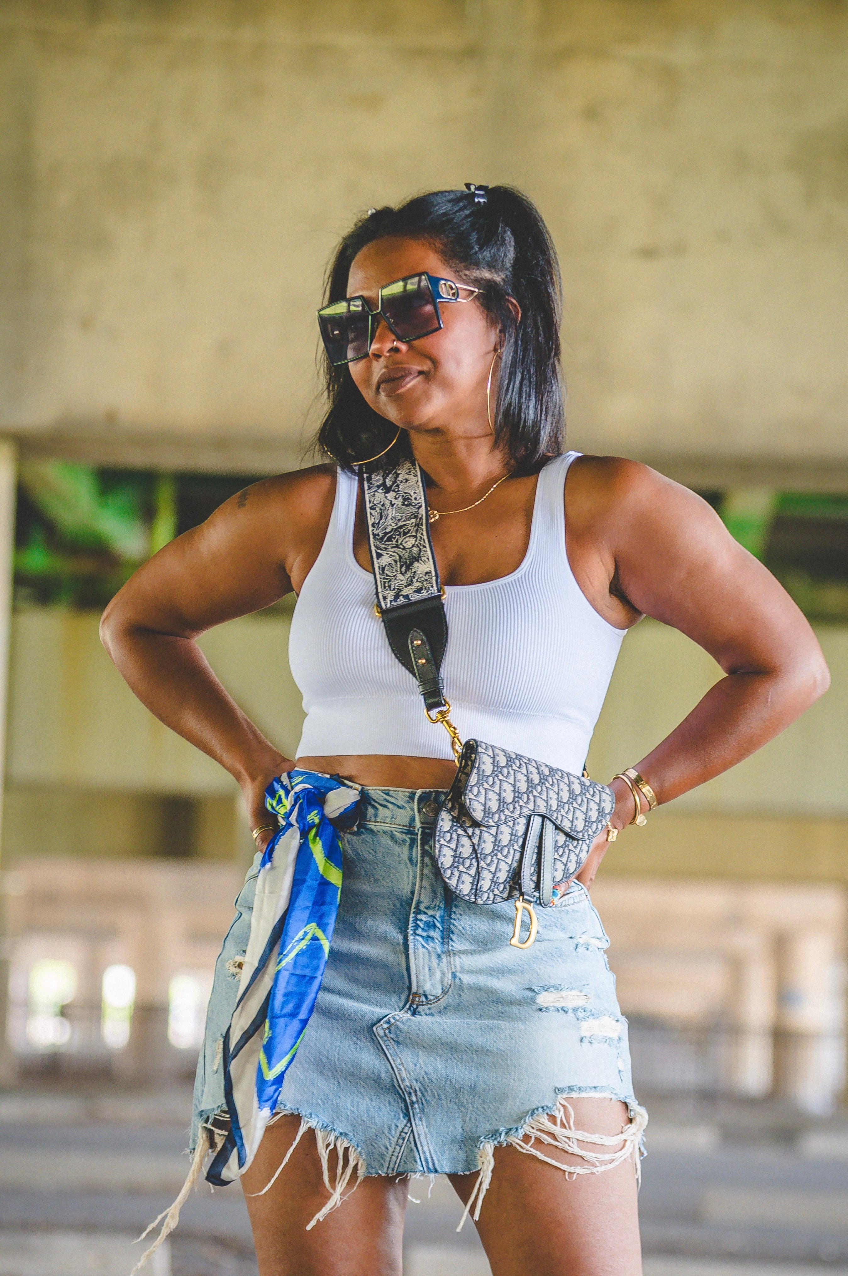 WHITE BASIC TANK