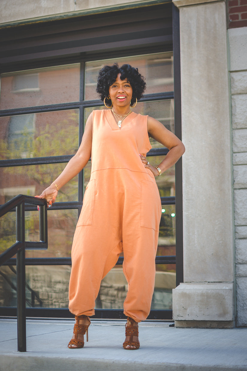 3 COLORS -  SLEEVELESS JUMPSUIT - SMALL-XL Available